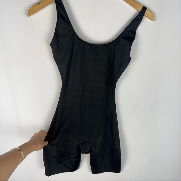 Spanx Black Women's Intimate Bodysuit - Picture 3 of 4